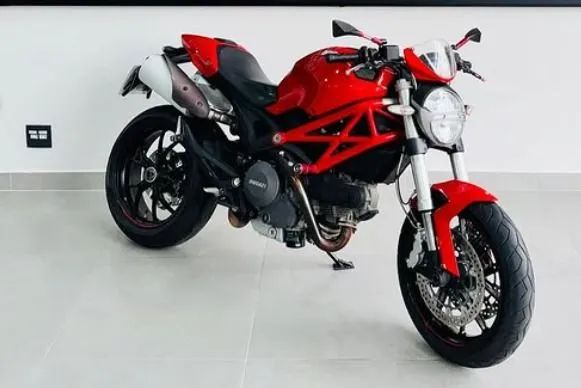 Ducati Monster 796 - Foto 2