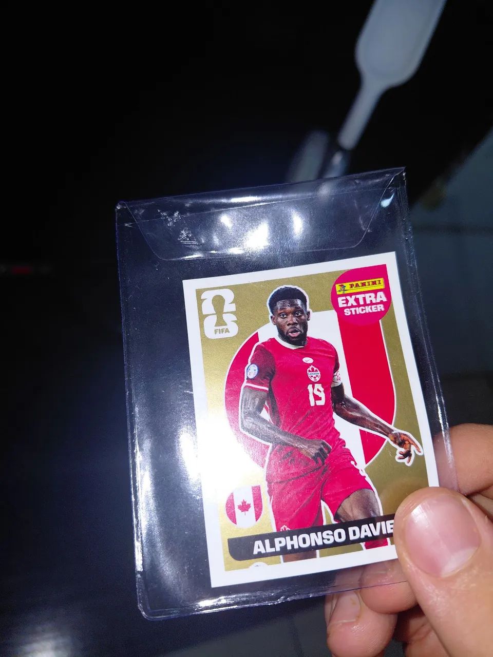 ALPHONSO DAVIES OURO/JEREMY DOKU REGULAR (ROXA) LEGENDS COPA 2026 PANINI - Foto 3