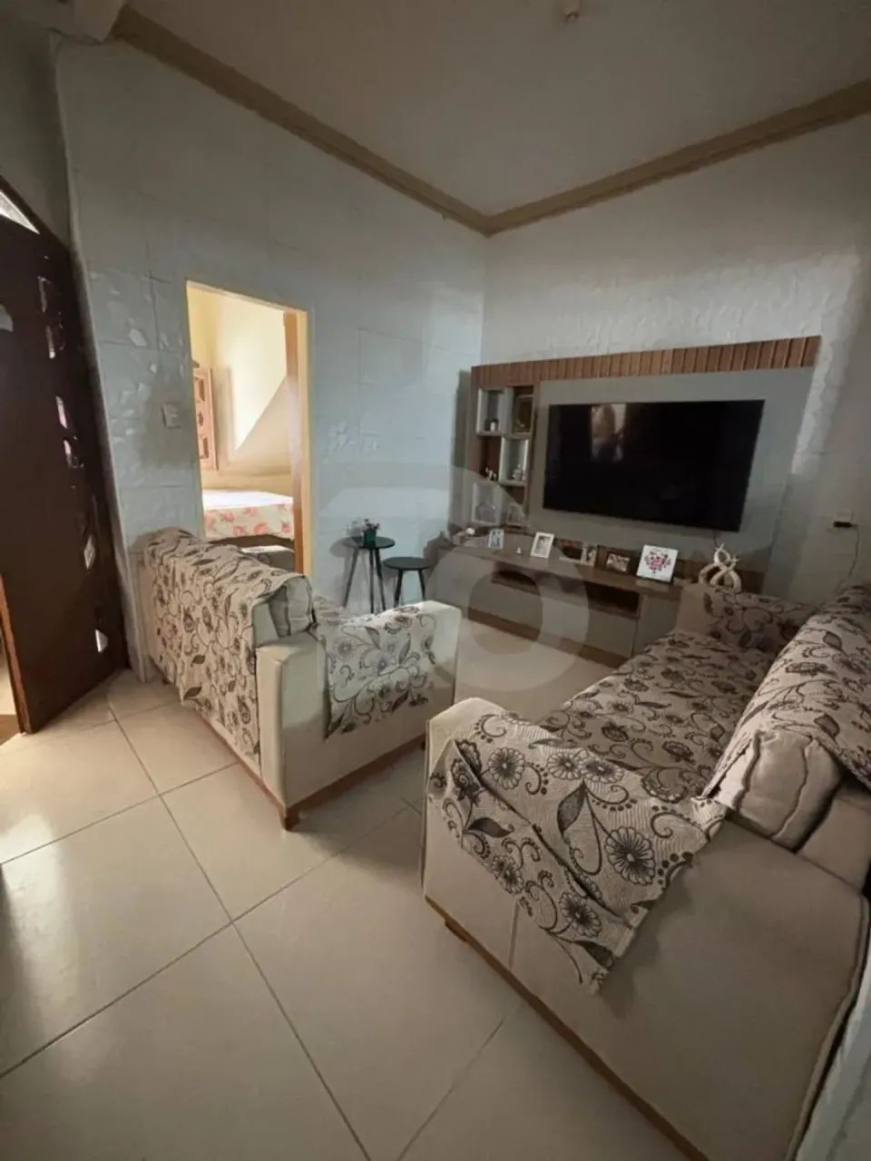 Casa Duplex no Olaria: 5 Quartos, 2 Suítes e Quintal