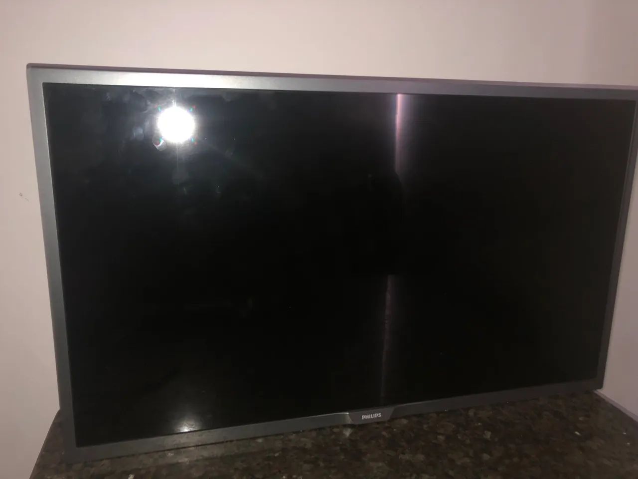 ? TV Philips 32 polegadas 