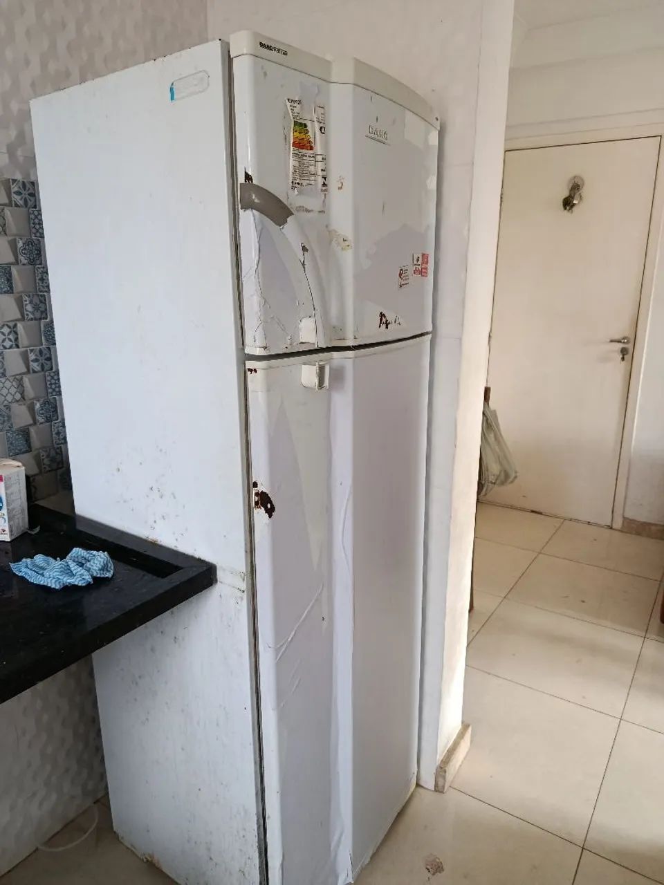 Geladeira Dako com defeito 