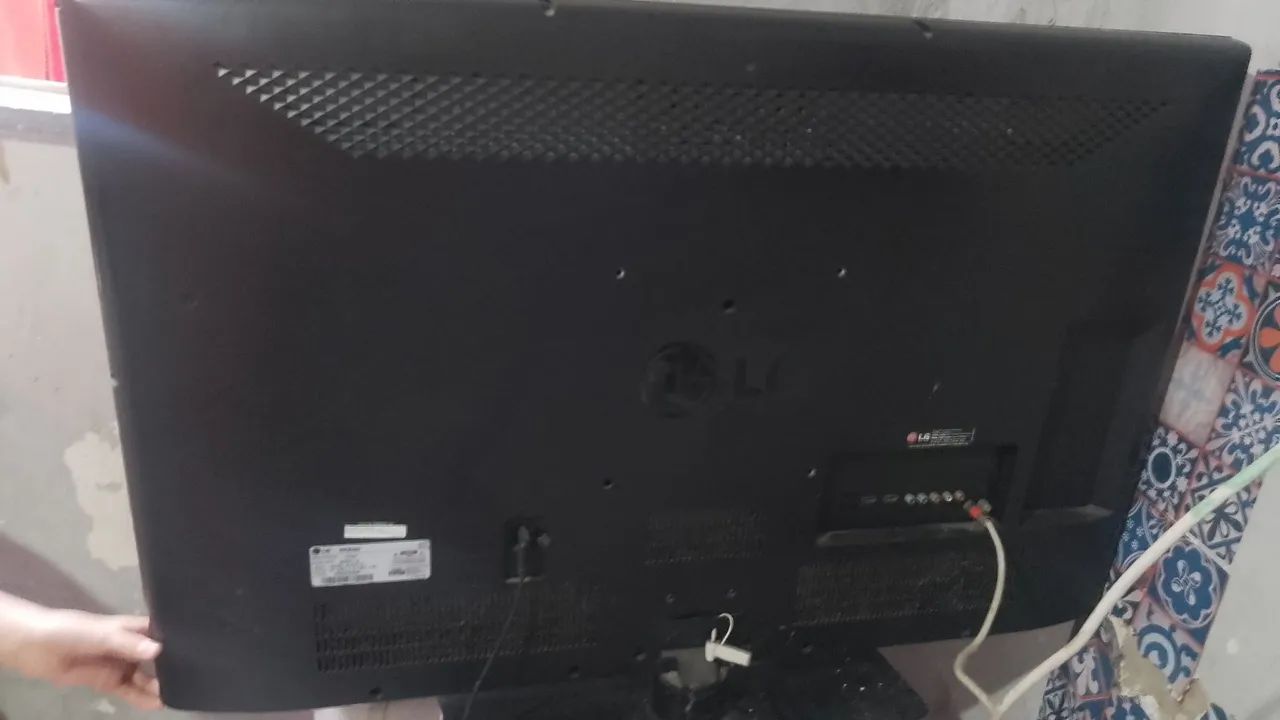 TV  42 polegadas LG  LED - Foto 4