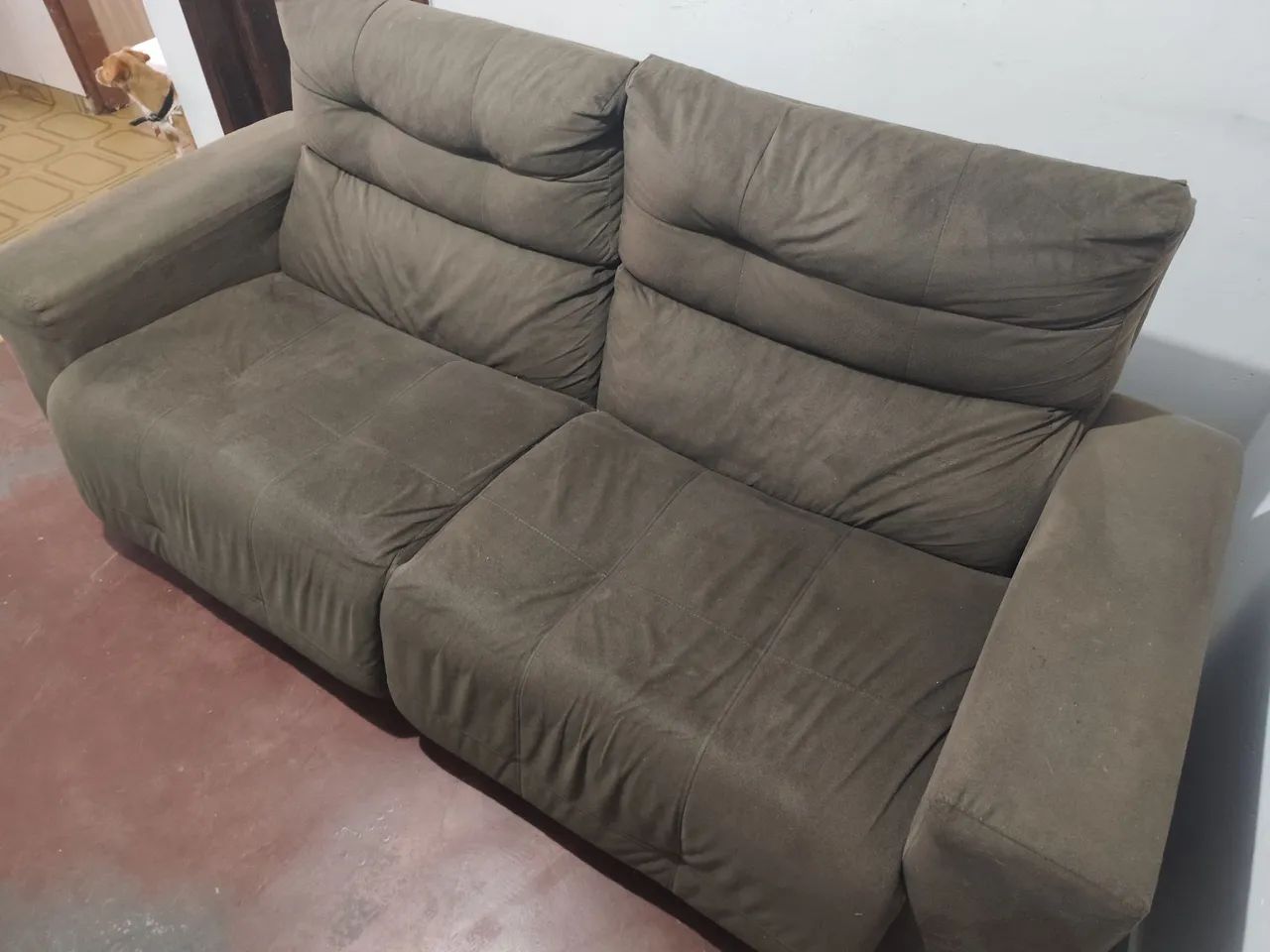 Sofá de 2 lugares marrom 2,10m - Foto 3