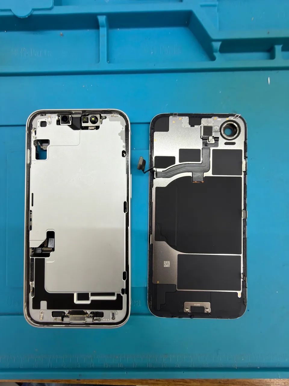 Carcaça iPhone 16e original COMPLETA!