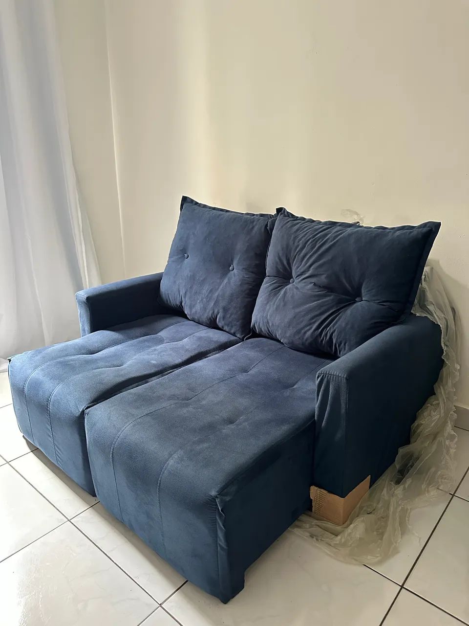 SOFÁ RETRÁTIL NOVÍSSIMO (APENAS 3 MESES DE USO) - Foto 3