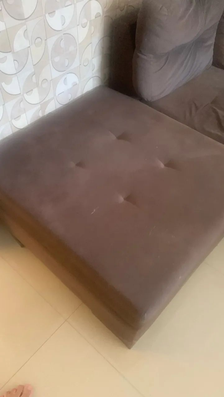 Sofá de canto com puff  - Foto 3