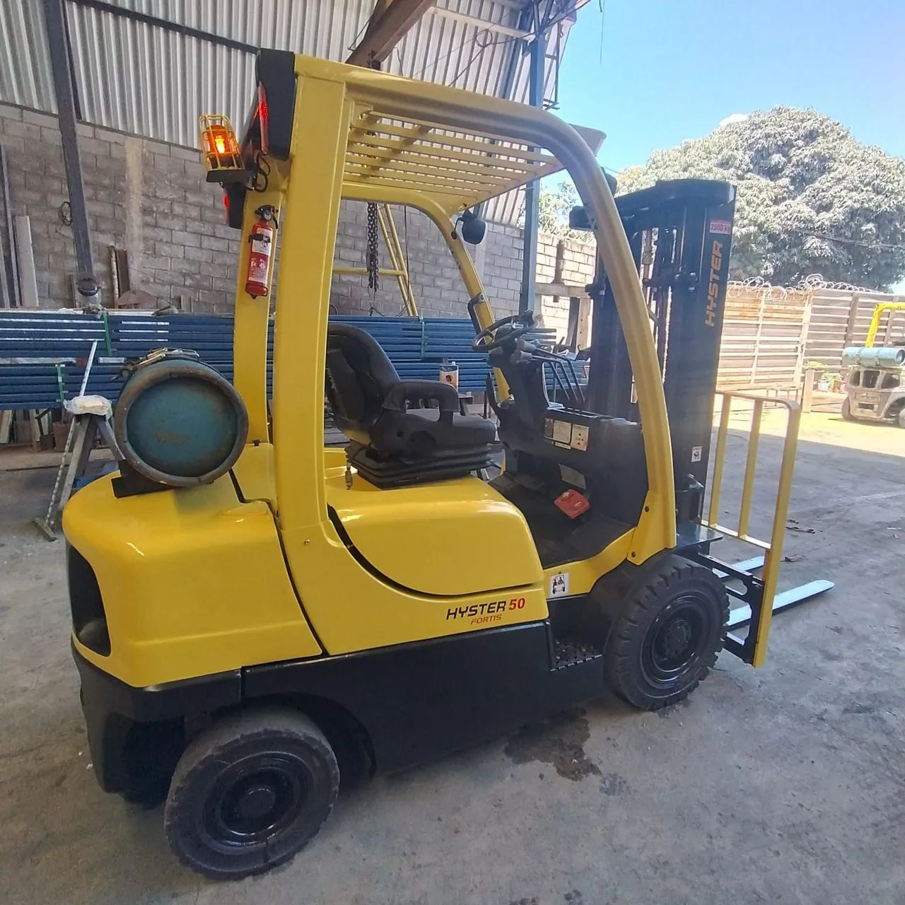 Empilhadeira Hyster  - Foto 5