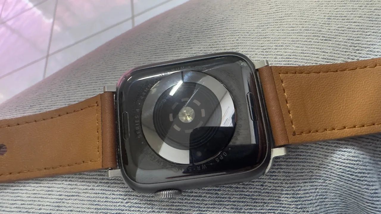 Apple Watch Series 4// 44mm - Foto 2