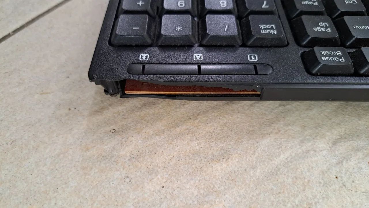 2 teclados de computador - Foto 2