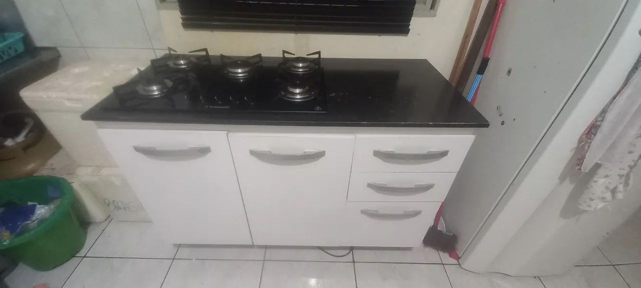 Vende-se fogão com armário - Foto 2