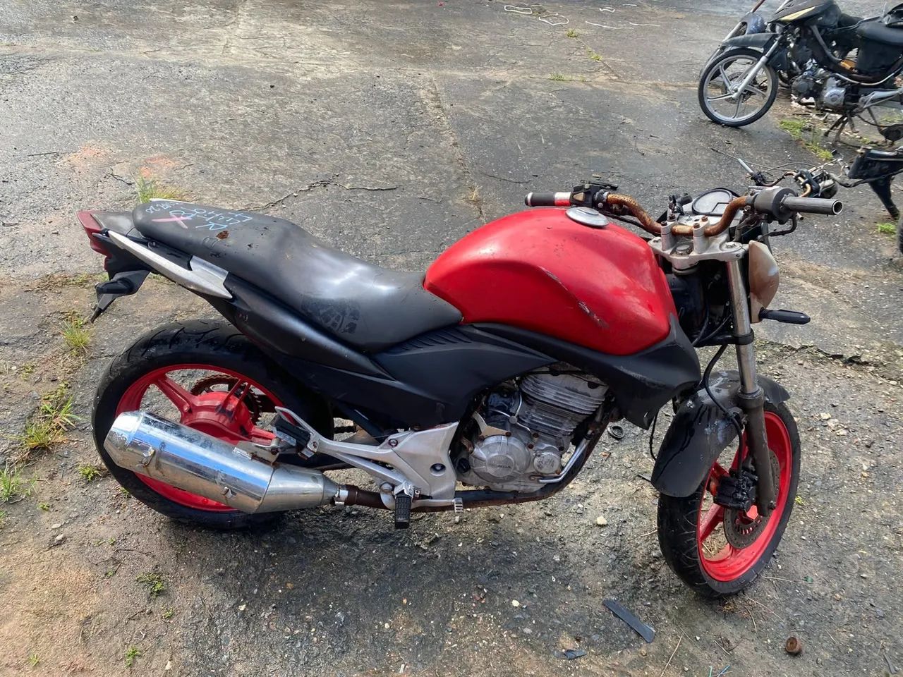 Cb 300