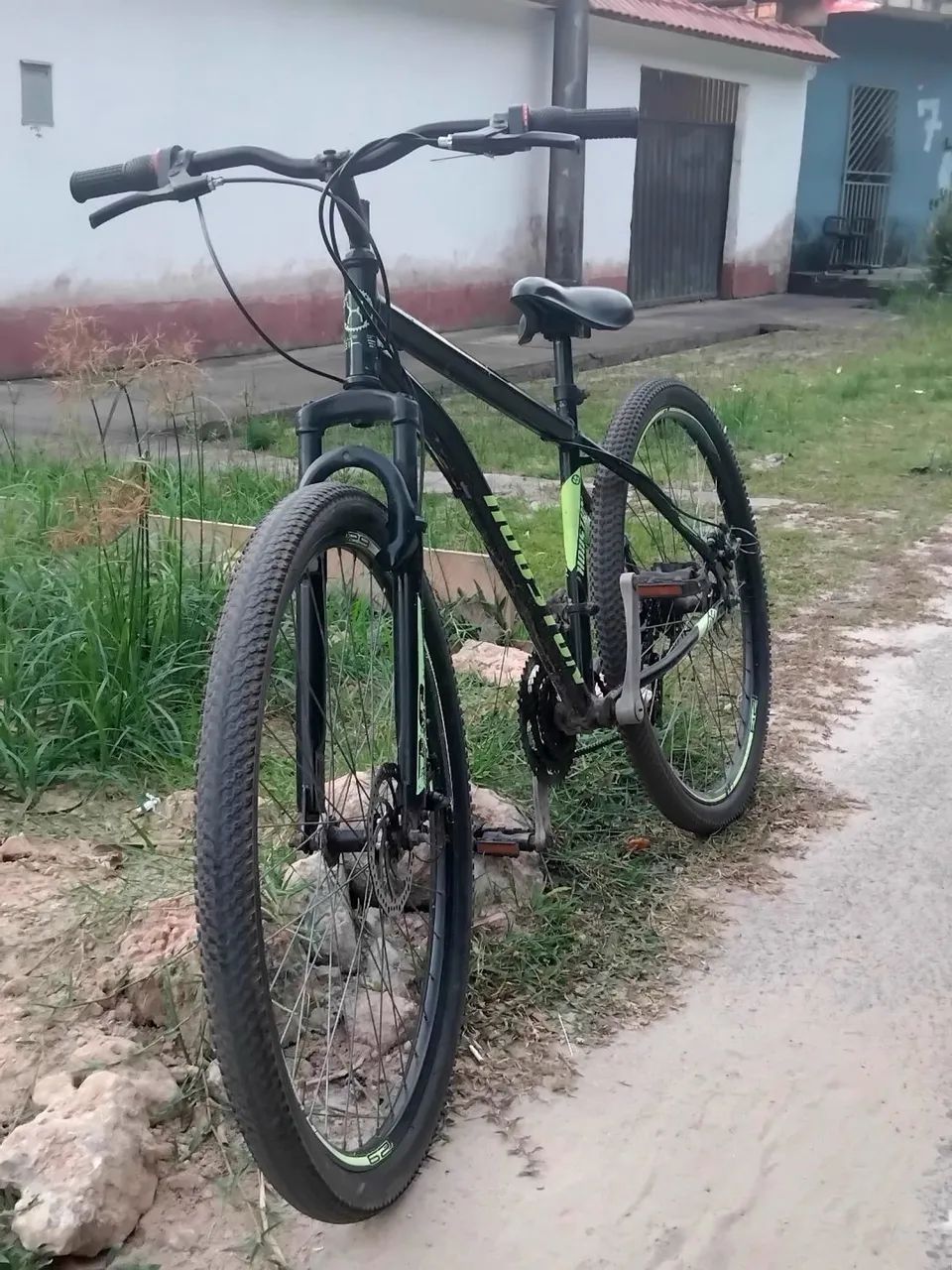 Bicicleta Aro 29 - Preta e Verde - Foto 3