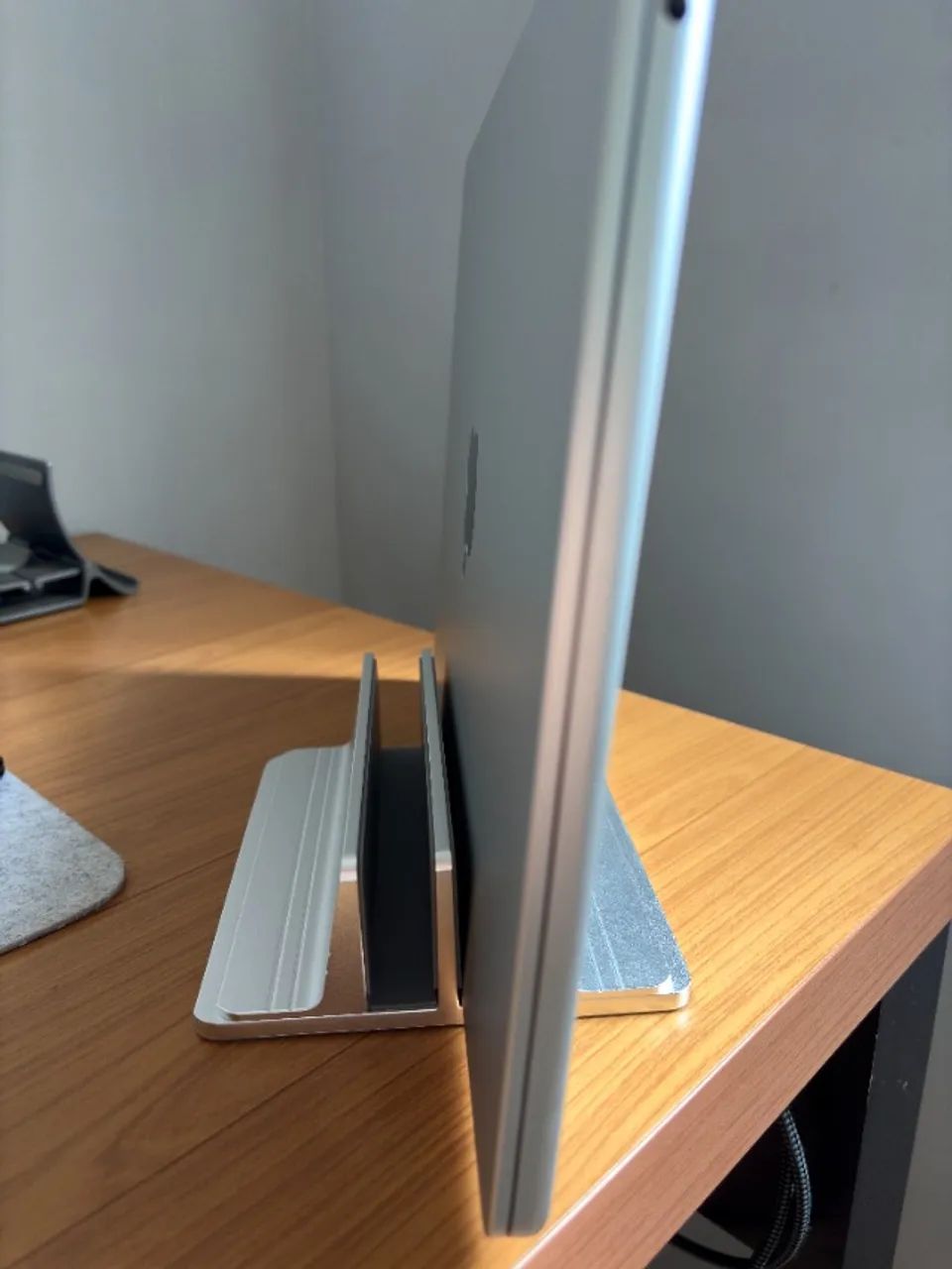Suporte Notebook Vertical Metal - Foto 3