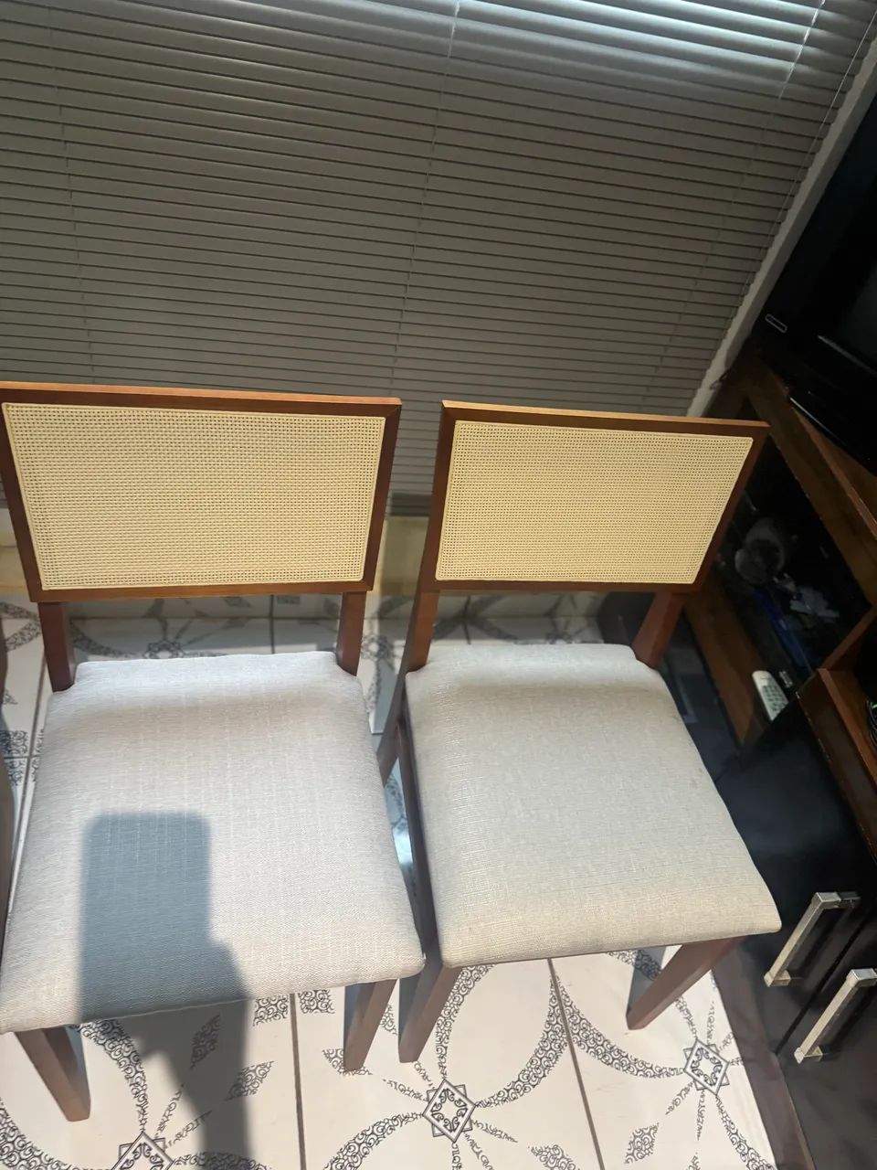 2 cadeiras madeira maciça  - Foto 3