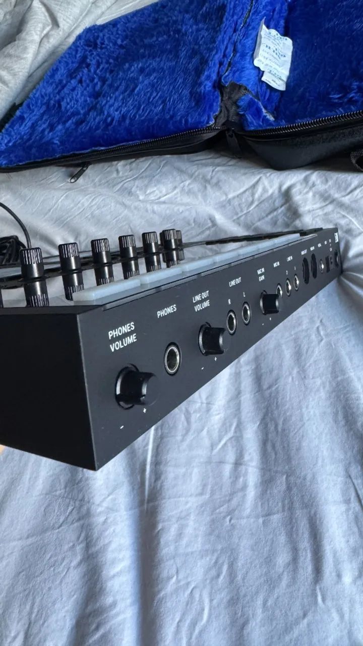 Maschine MK3 native instruments controladora - Instrumentos