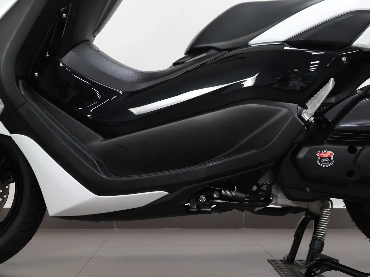 YAMAHA NMAX 160 ABS - Foto 4