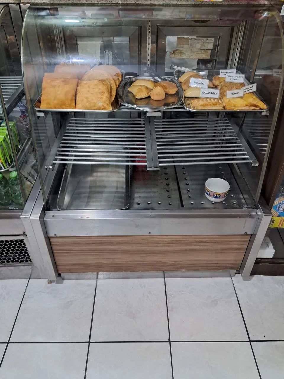 Balcao quente e gelado