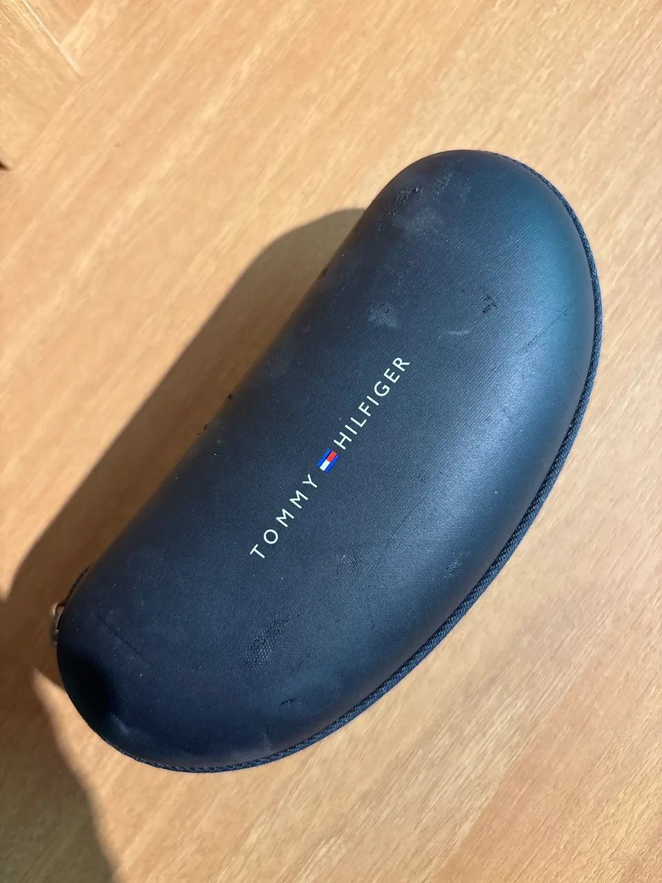 Óculos original Tommy Hilfiger, acompanha estojo original  - Foto 4