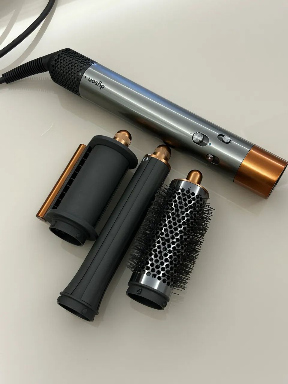 Dyson Airwrap 220v 