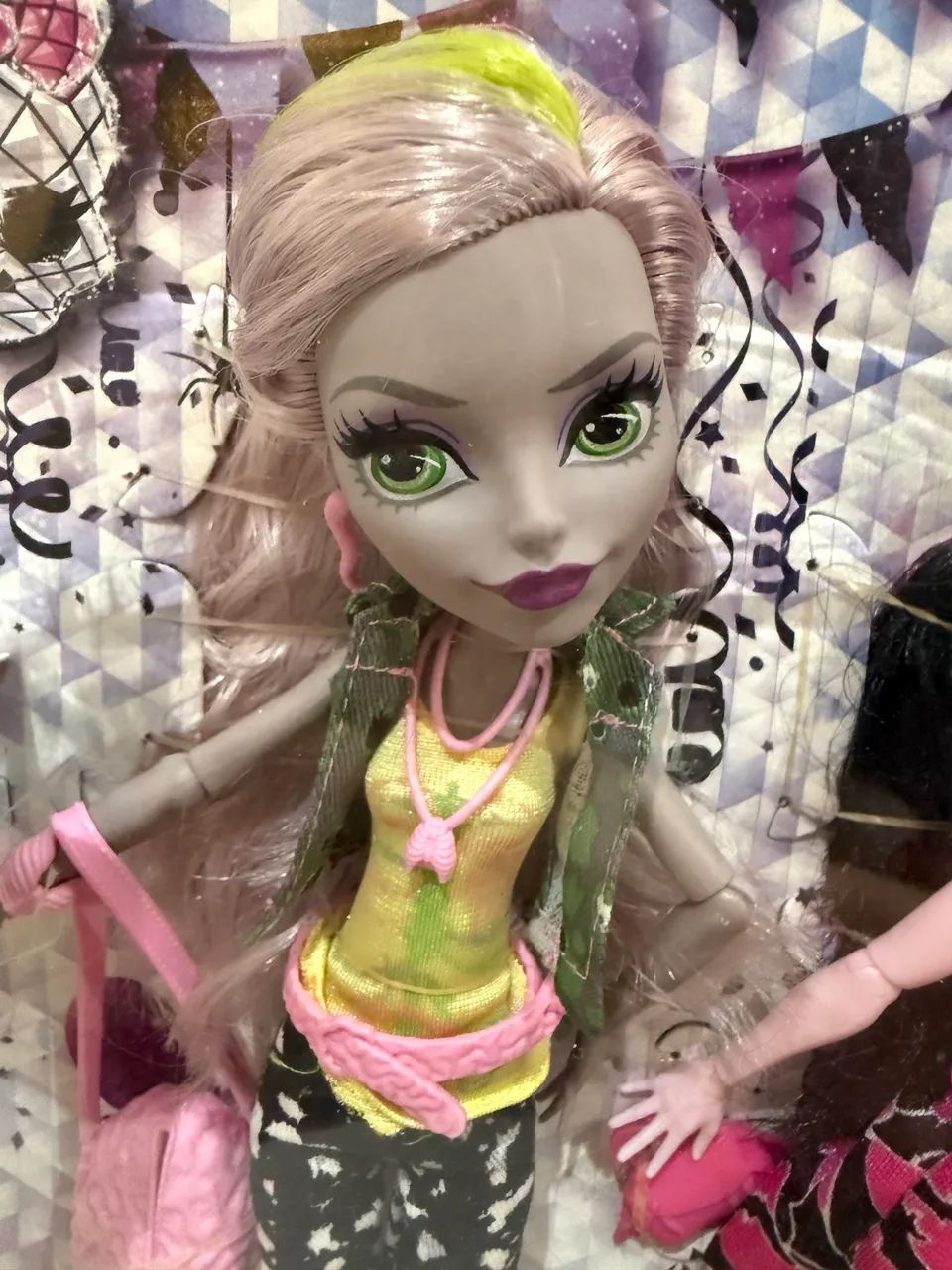 Pack de Bonecas Monster High Draculaura é Moanica D?kay - Foto 2