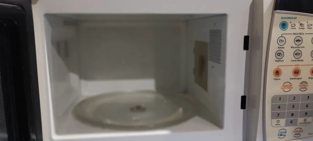 Microondas Electrolux 18-Litros Usado - Foto 3