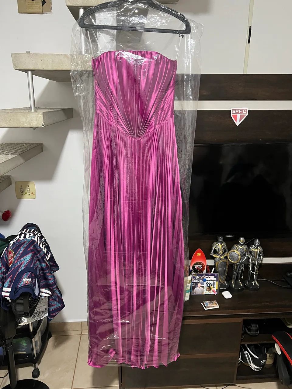 Vestido fúcsia plissado  - Foto 2