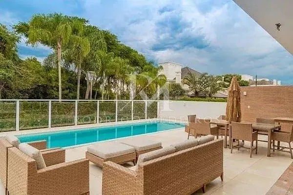 Casa com 7 quartos e piscina em Jurerê Internacional, Florianópolis - Foto 3