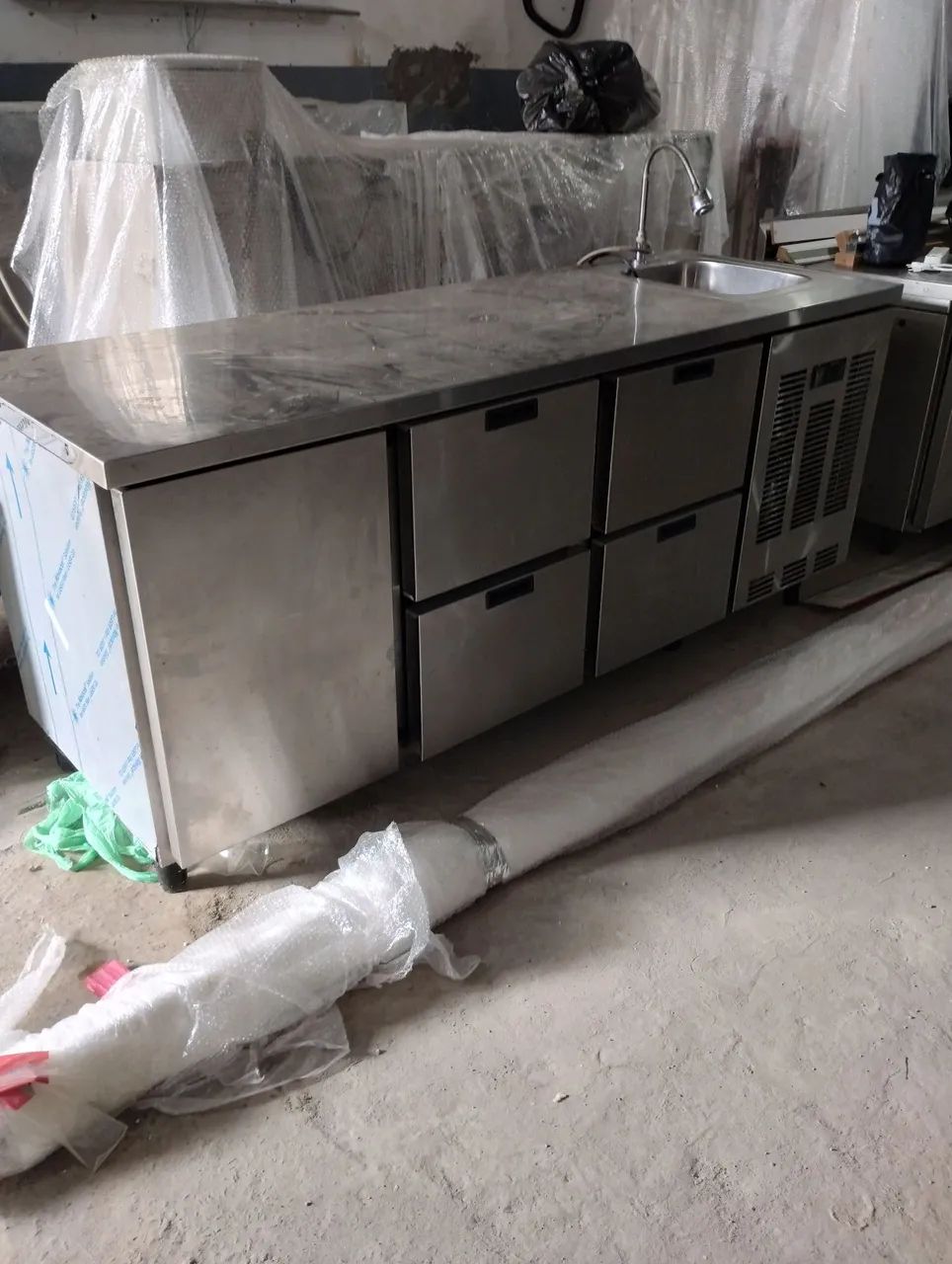Refrigerador industrial horizontal com pia - Foto 3