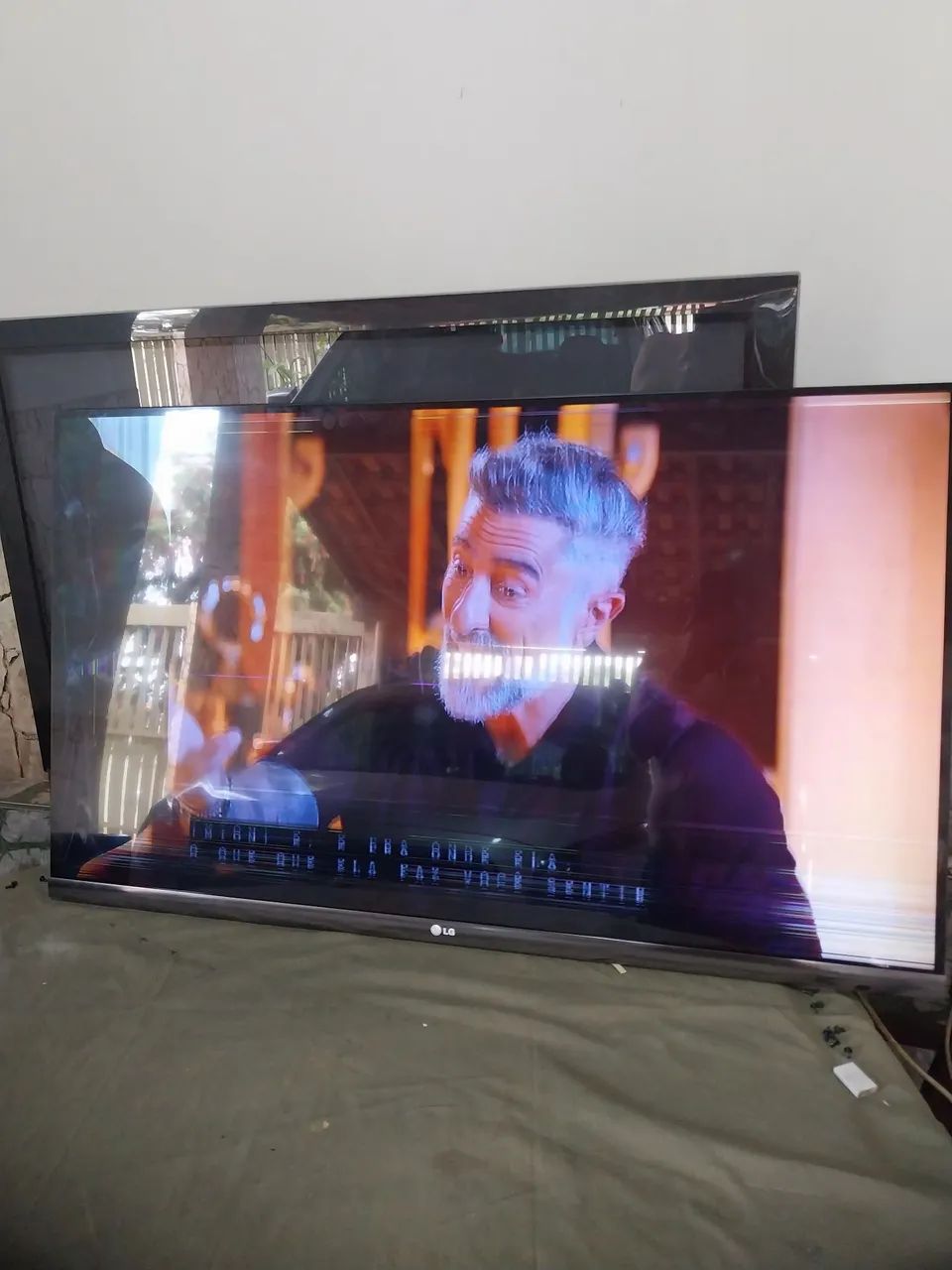 Tv lg smart 47pol. 3D tela trincada funcionando normal - Foto 5
