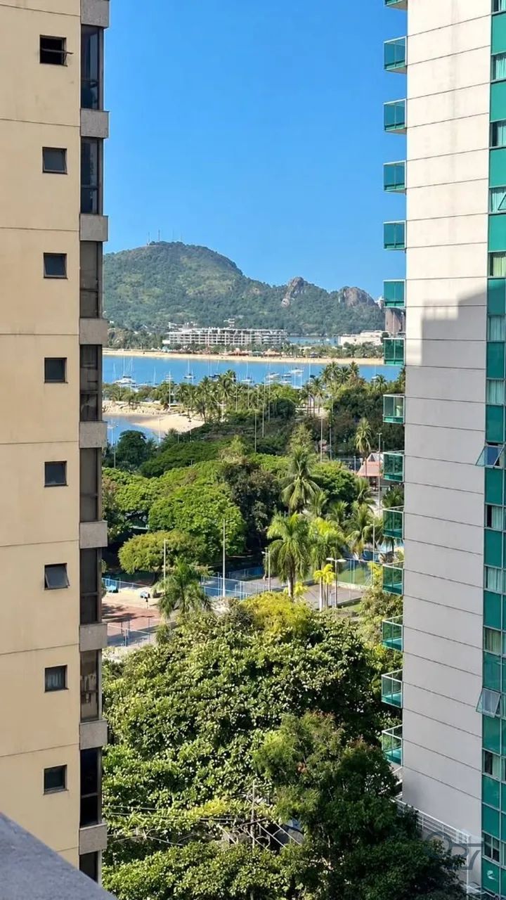2 quartos / 1 suíte com vista mar