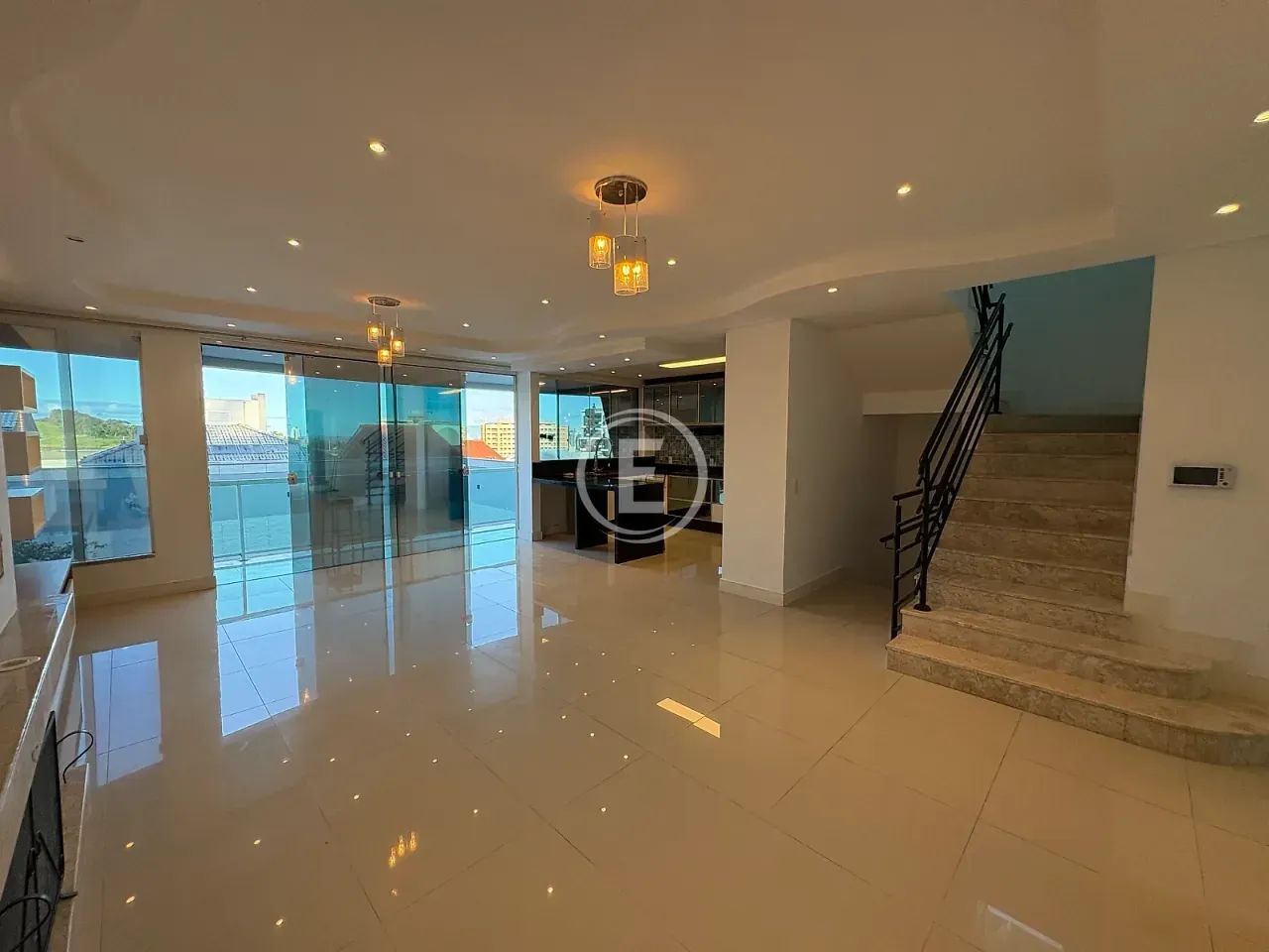 Casa 4 dormitórios (3 suítes) - Pedra Branca - Foto 5