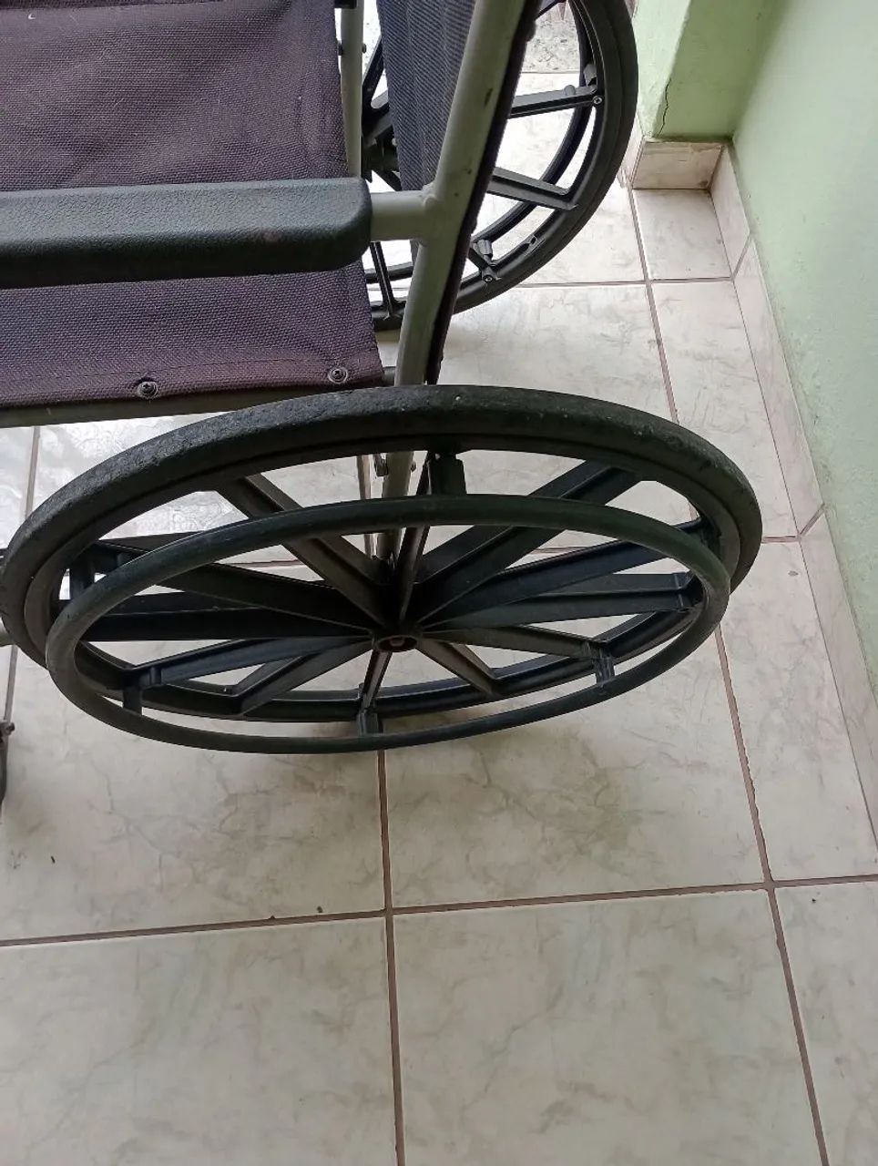 Cadeira de rodas  - Foto 2
