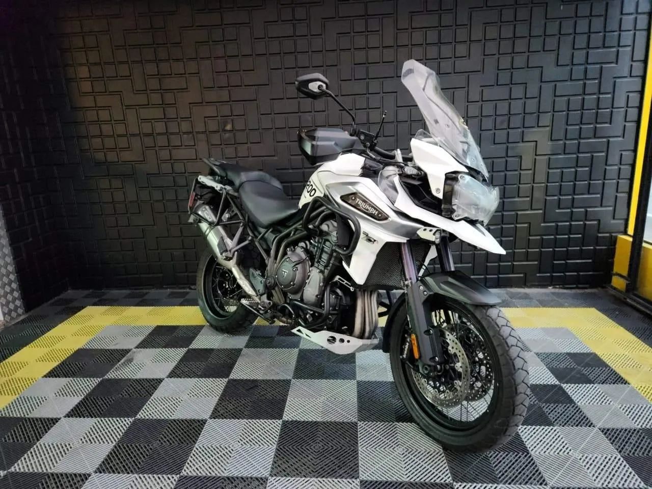 TIGER 1200 XCA  BRANCA 2019/2019