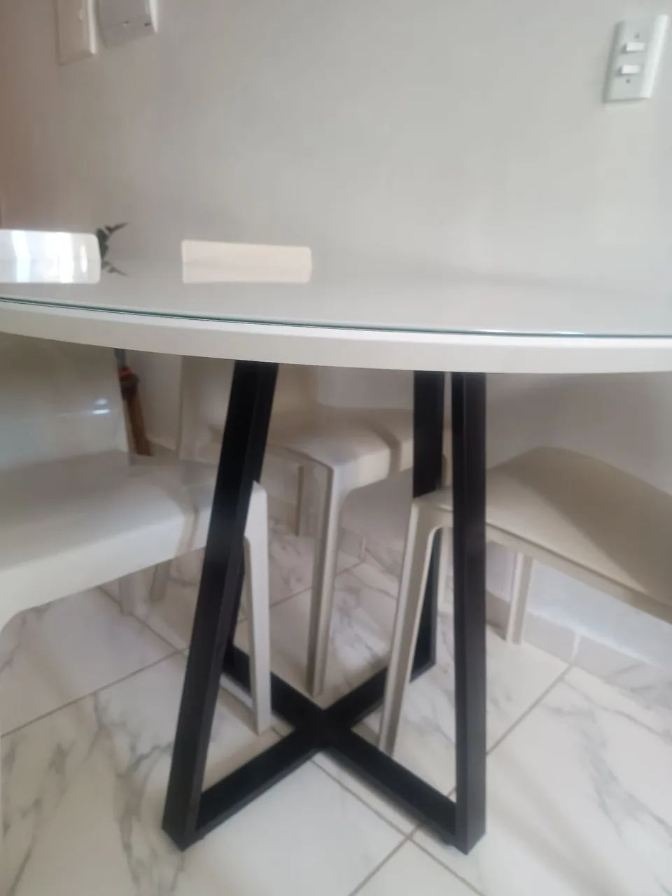 MESA TAMPO DE VIDRO+4 CADEIRAS - Foto 3