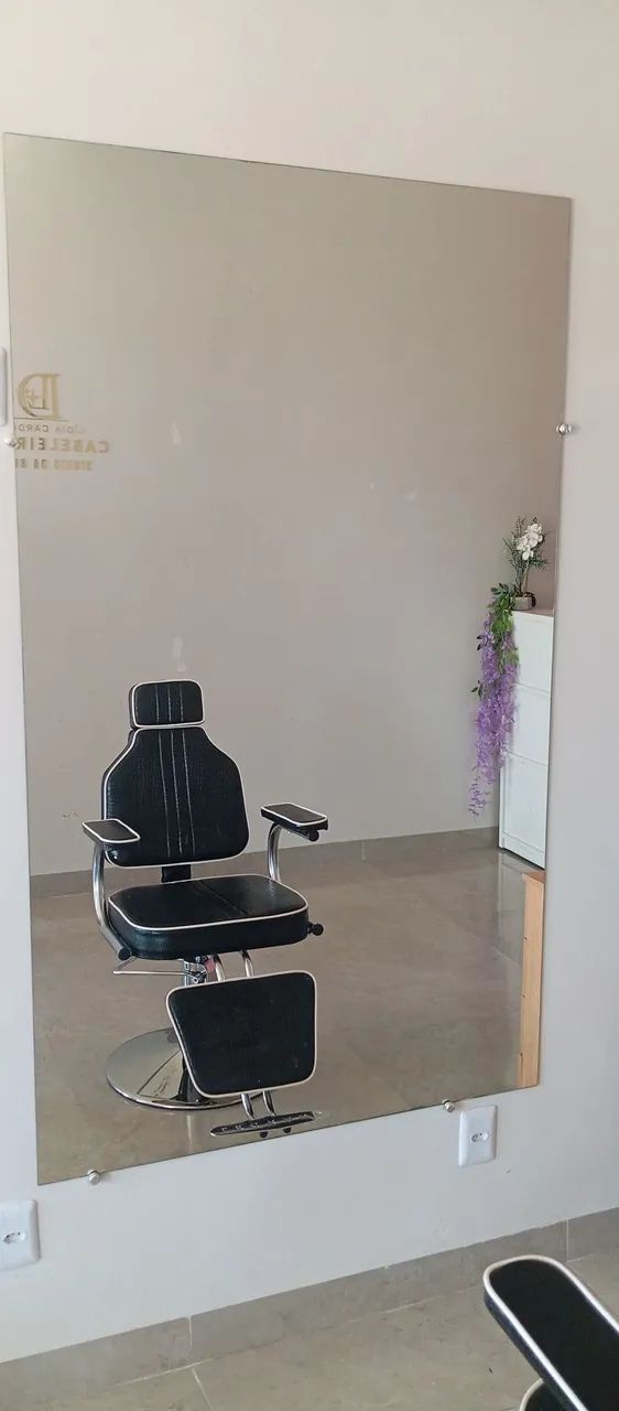 Cabeleireira salão cabeleireira ou barbearia 