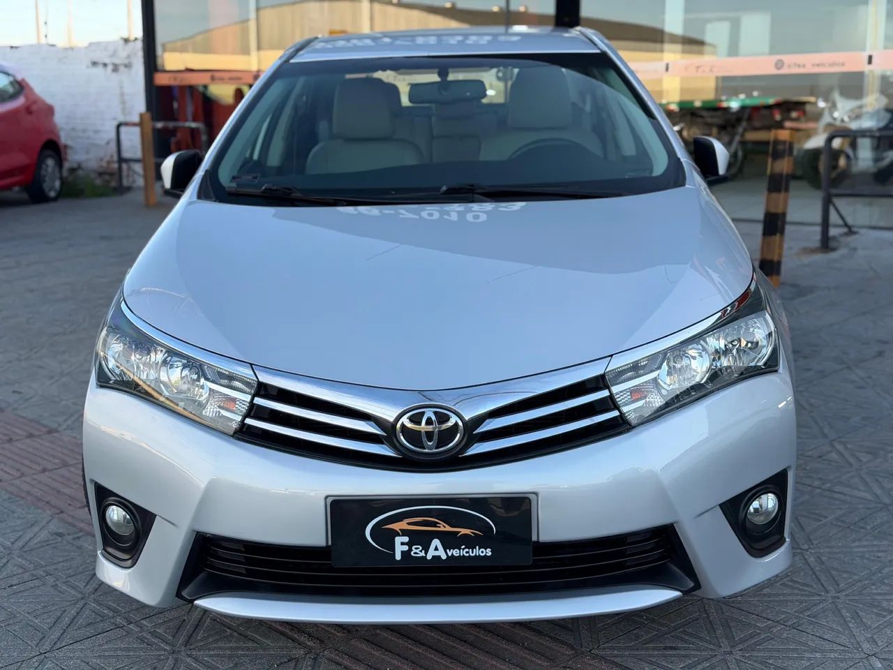 Toyota Corolla XEI 2.0 Flex 16V Aut. 2015 - Foto 2