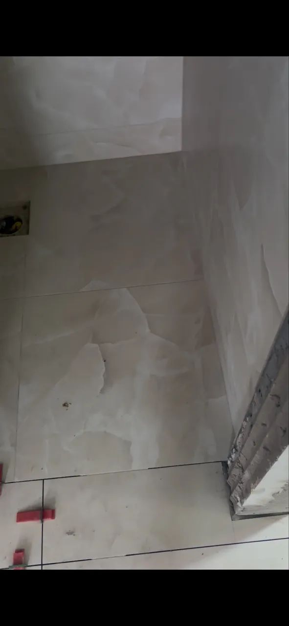 Onyx Porcelain Tile Beige 28.5m, 72x72