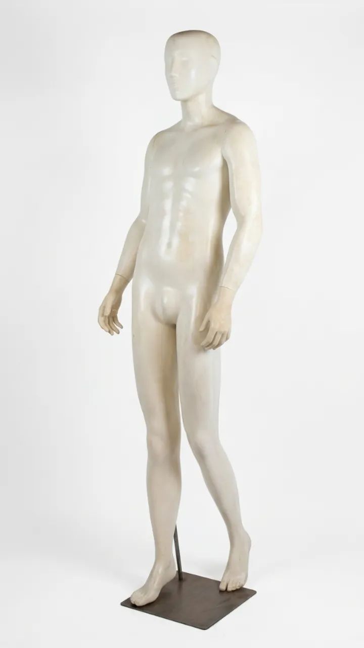 Manequim branco masculino para loja - Foto 2
