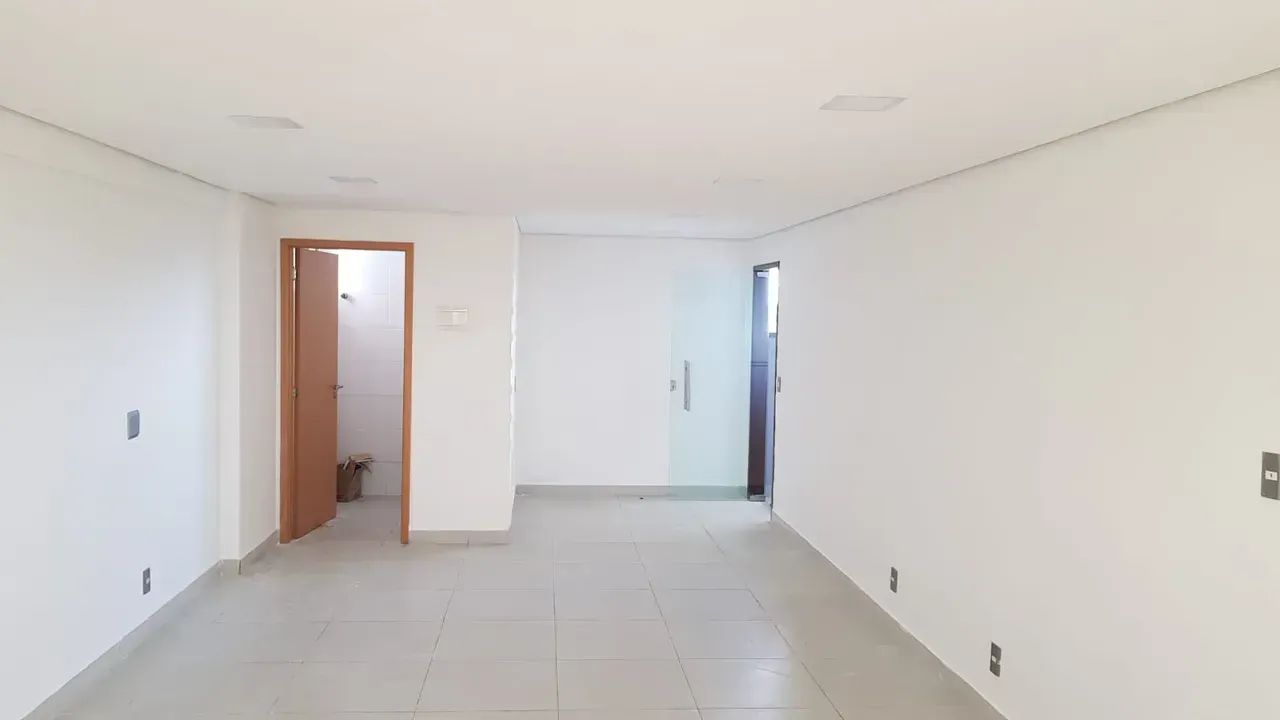 Aluguel de Sala Comercial nos Bancários | Prédio Moderno na Avenida Principal | 30m² e 40m - Foto 3