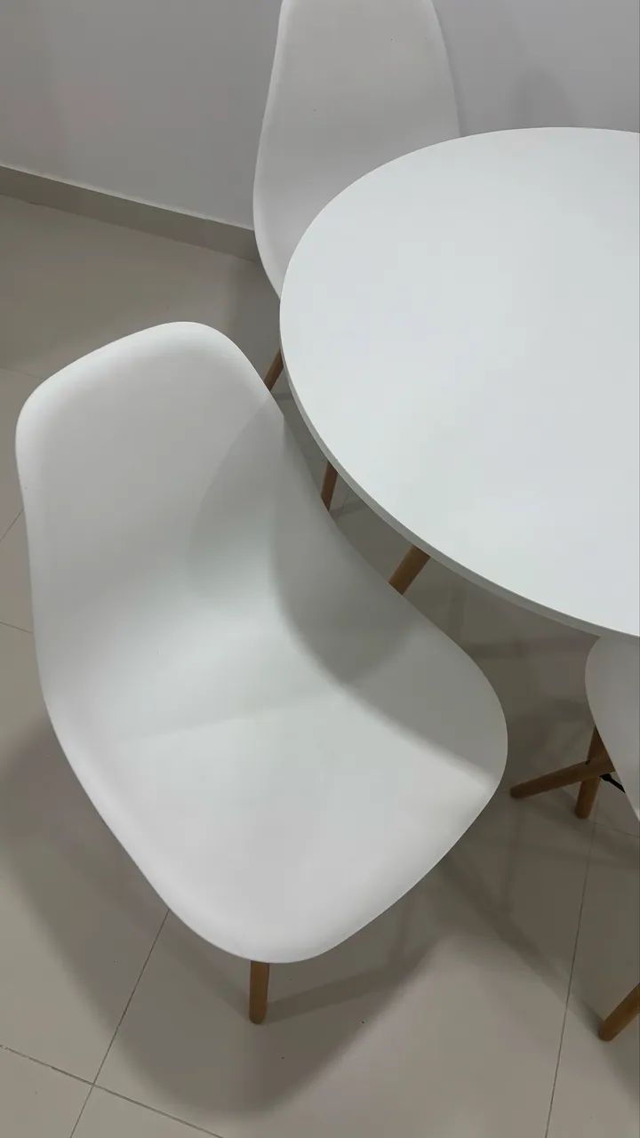 Mesa de Jantar Eiffel 90 cm + 4 Cadeiras ? R$ 600 - Foto 3