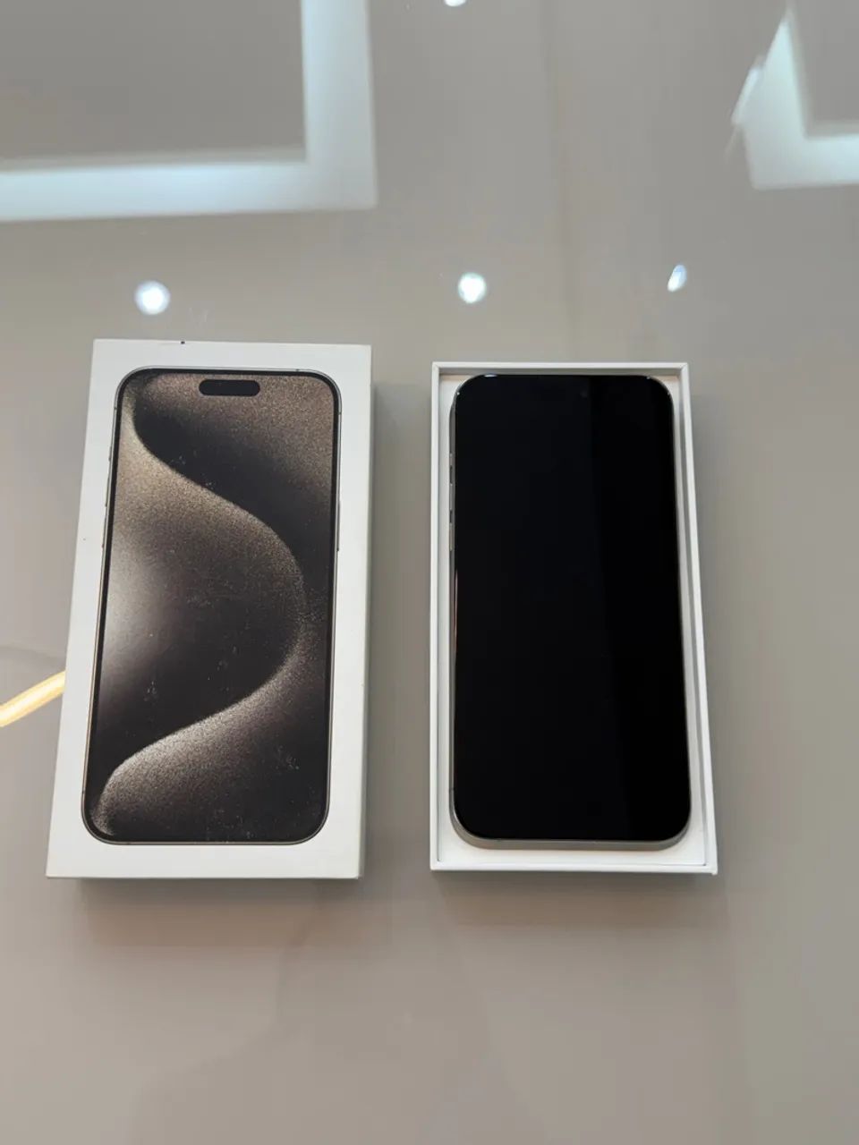iPhone 15 Pro Max - Foto 2