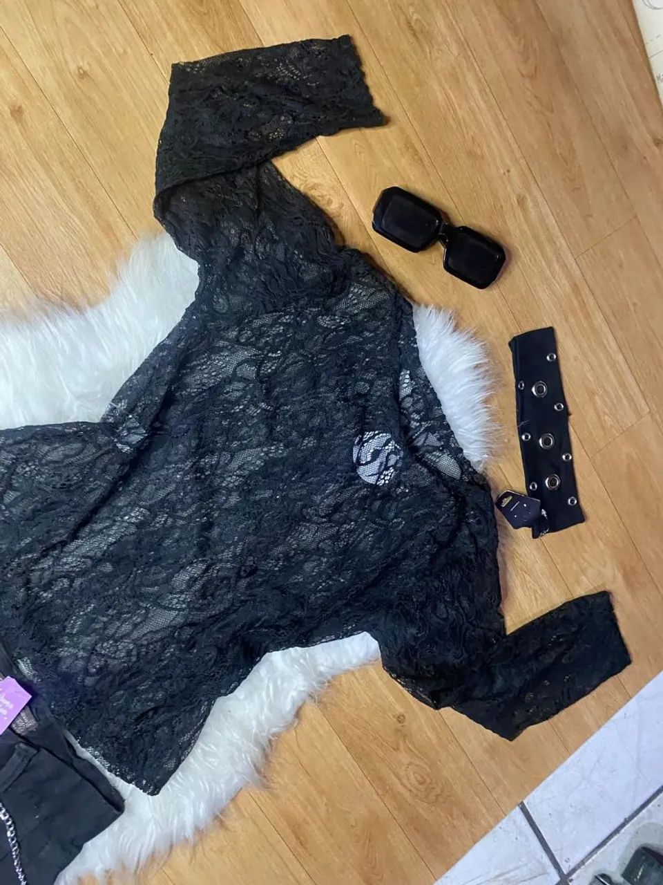 Blusas de renda preta  - Foto 3