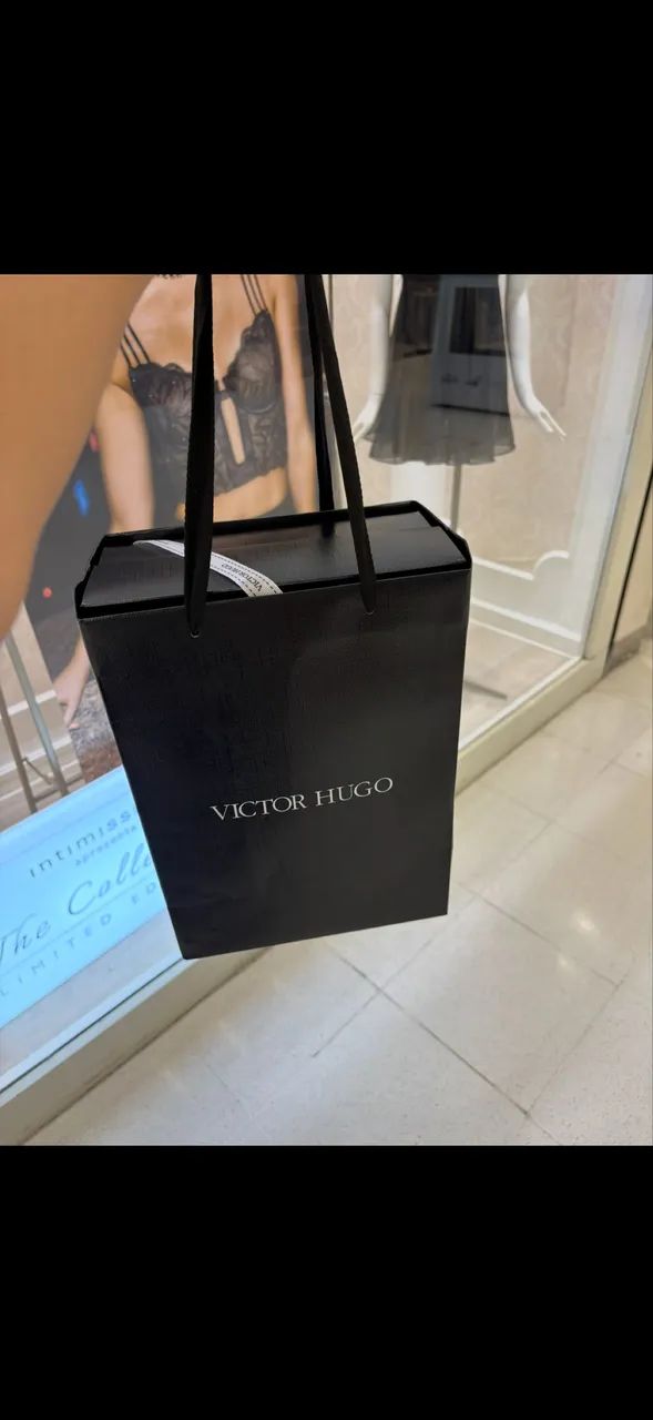 Bolsa Victor Hugo rosa original com nf estilo necessaire  - Foto 5
