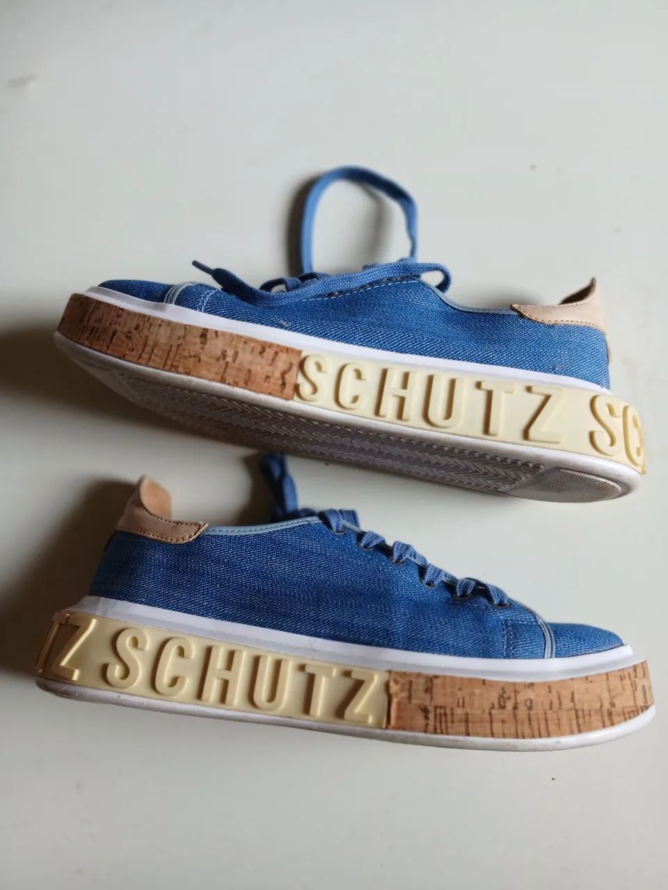 Sapatenis Schutz 
