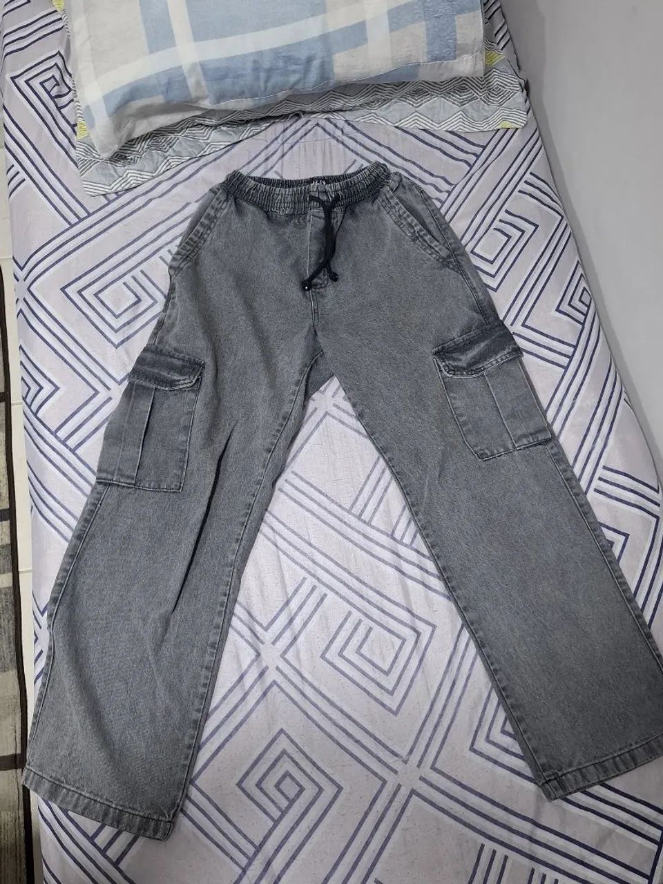 Vendo Calça baggy jeans - Foto 3