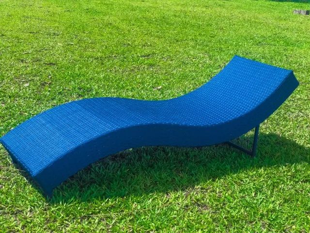 ESPREGUIÇADEIRA ONDULADA