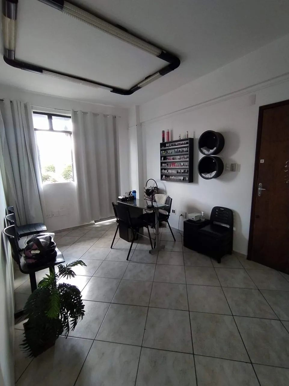 Sala Comercial à Venda no Centro de Divinópolis por R$ 80.000