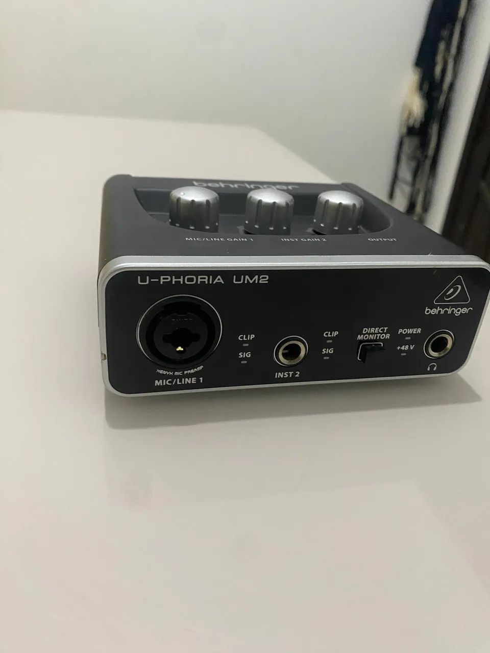 Interface de Áudio Behringer U-Phoria UM2  - Foto 4