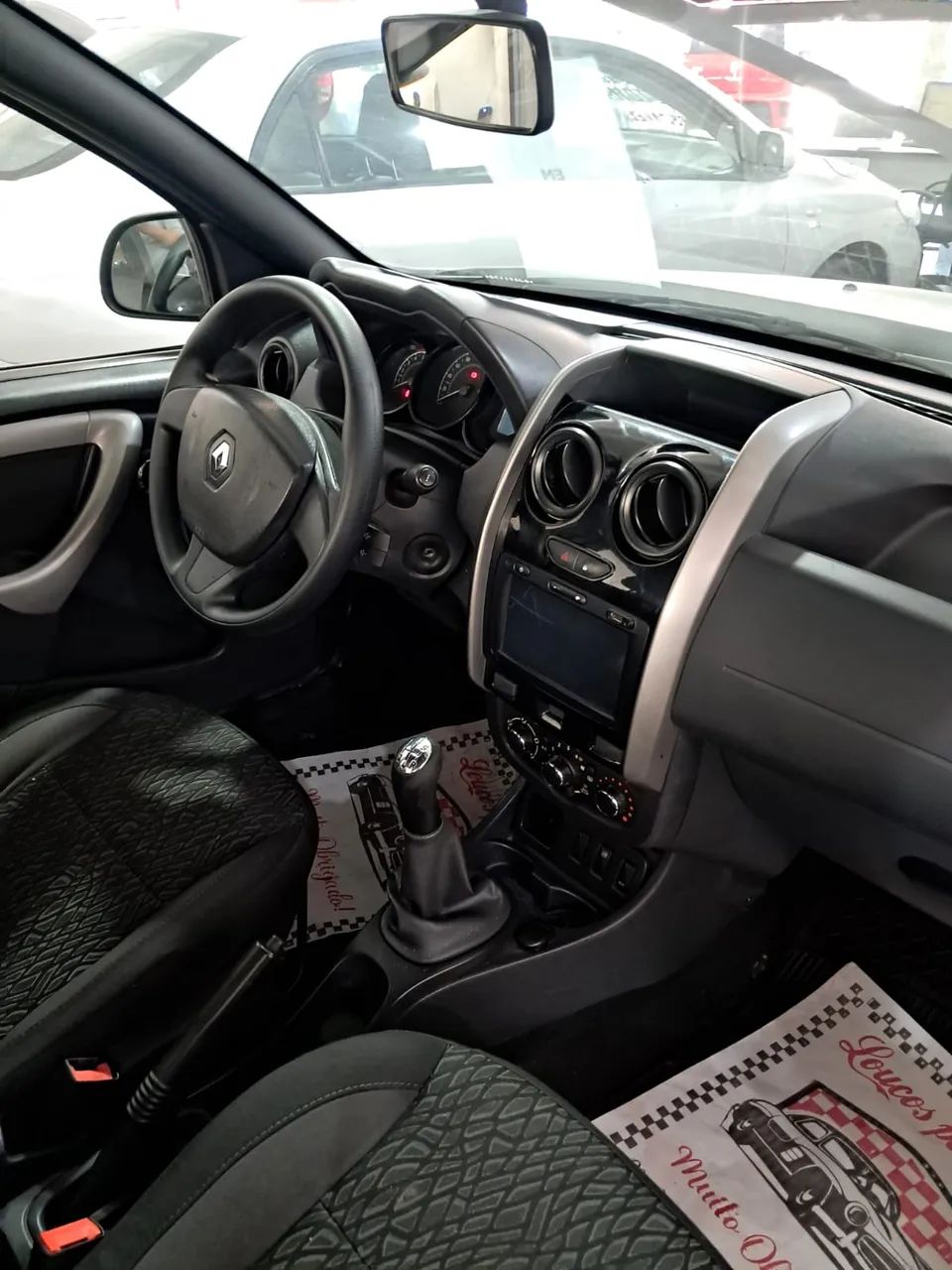 Renault Duster Oroch Exp. 1.6 Hi-flex 16V Mec., foto 3 de 11