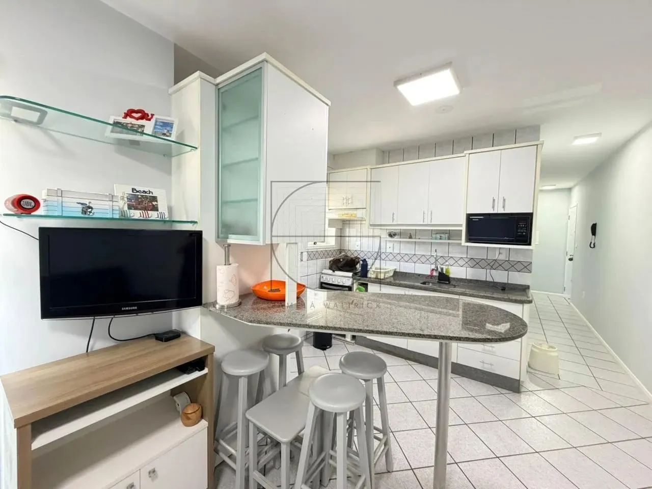 Apartamento 2 dormitórios quadra mar